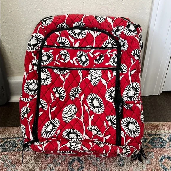 Vera Bradley Quilted Backpack - Red, Pink, Black Floral Amazon.com: Vera Bradley Women main image 3